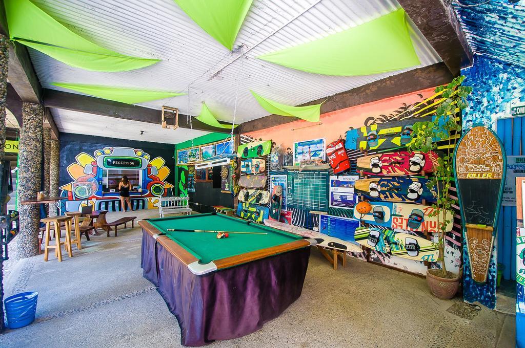 Jeepney Hostel And Kite Resort Balabag  Екстер'єр фото