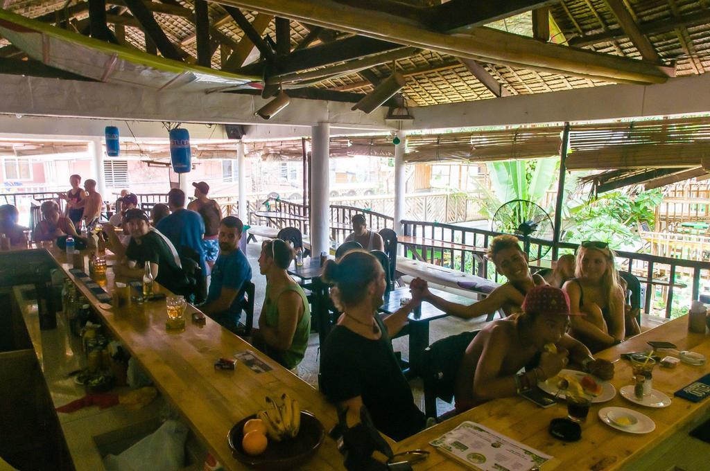 Jeepney Hostel And Kite Resort Balabag  Екстер'єр фото
