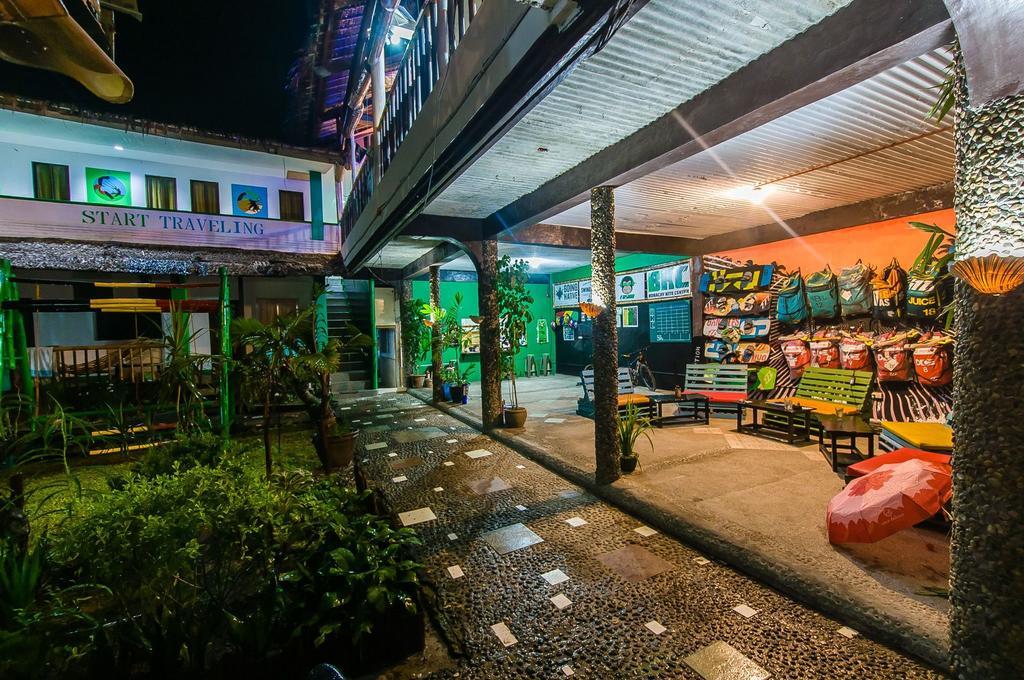 Jeepney Hostel And Kite Resort Balabag  Екстер'єр фото