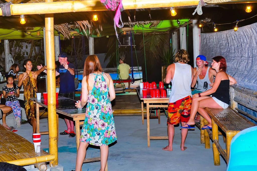 Jeepney Hostel And Kite Resort Balabag  Екстер'єр фото