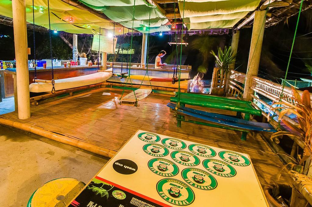 Jeepney Hostel And Kite Resort Balabag  Екстер'єр фото